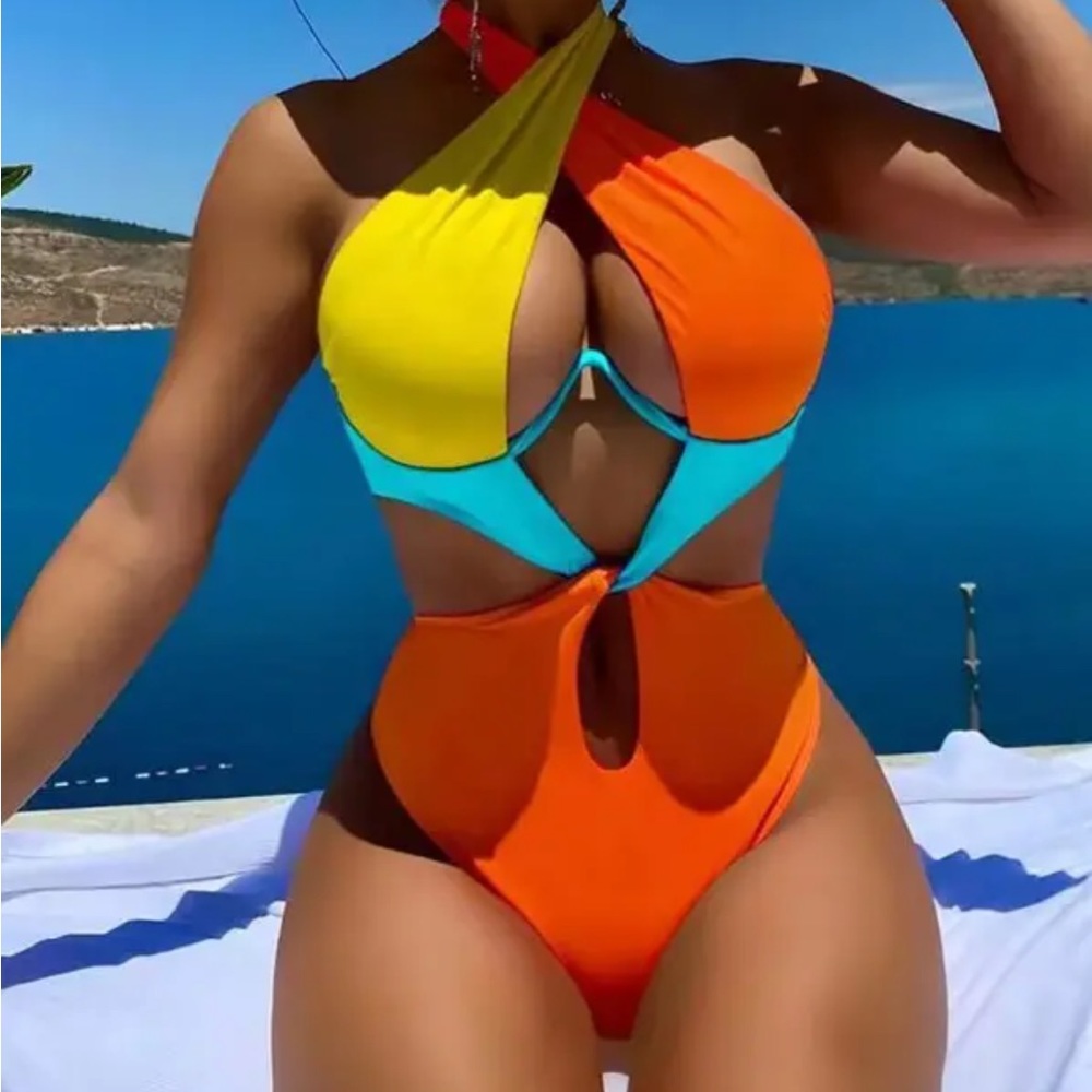 Tri color halter top one piece bathing suit - Picture 2 of 6